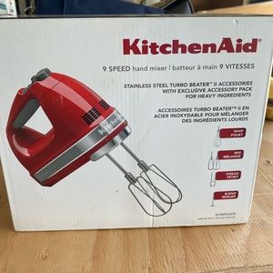 KitchenAid Hand Mixer. 9 speed 200 watt
